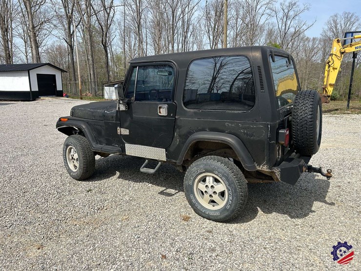 1994-jeep-wrangler-image-13