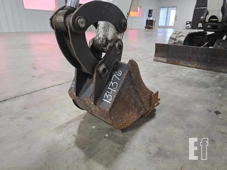 2022-bobcat-e20-image-11