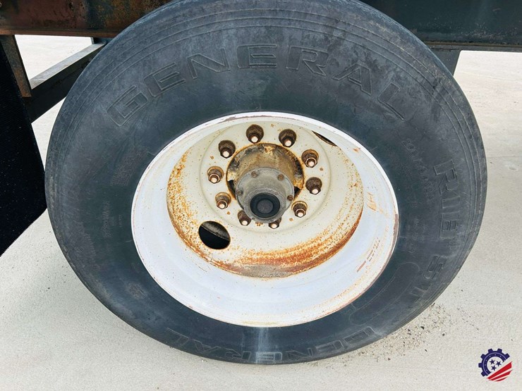 utility-flatbed-image-34