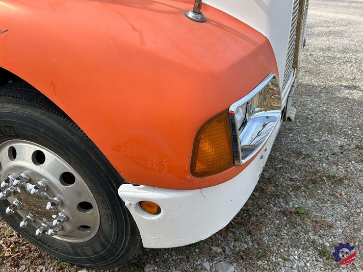 2005-kenworth-t300-image-58