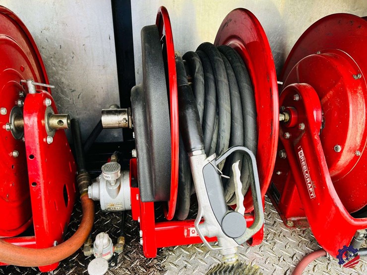 2009-gmc-savana-s/a-enclosed-roadside-service-truck-image-37