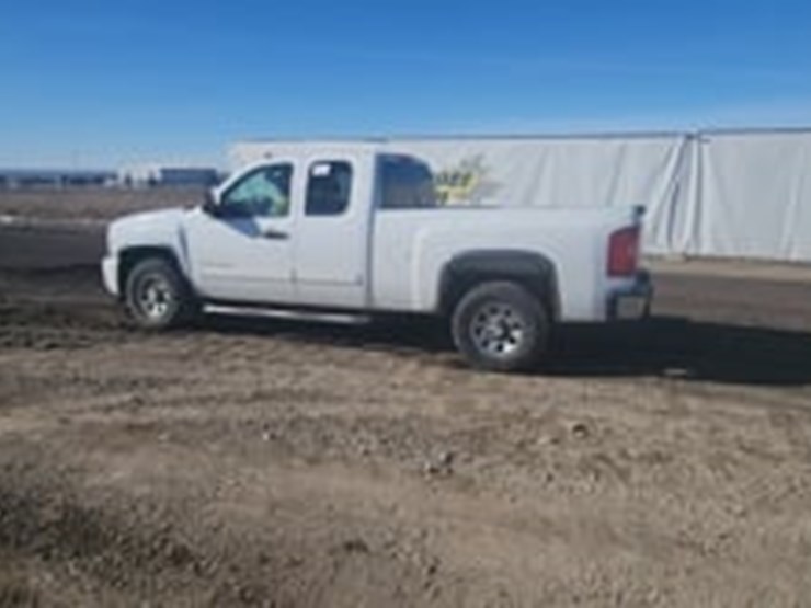 2010-chevrolet-silverado-1500-image-5