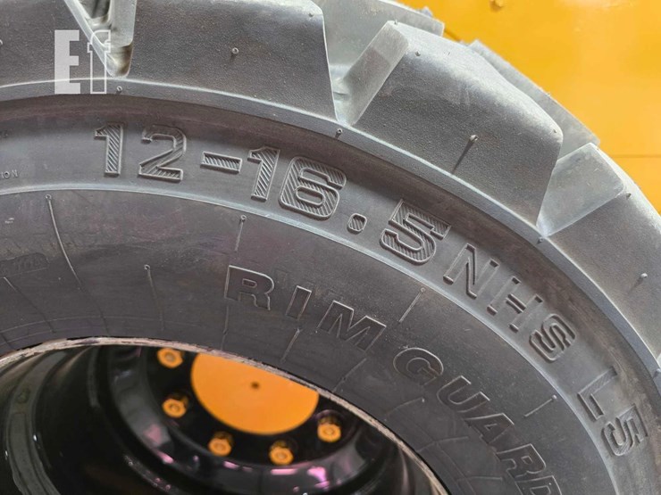 2022-caterpillar-262d3-image-27