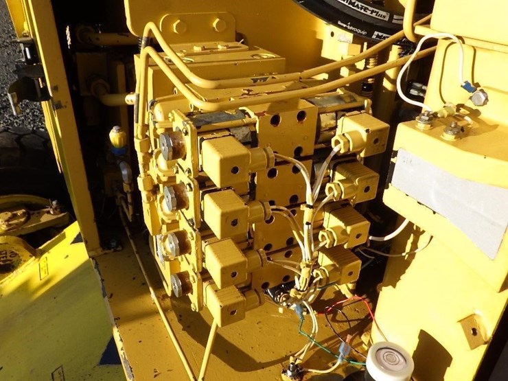 grove-telescopic-boom-lift-image-23