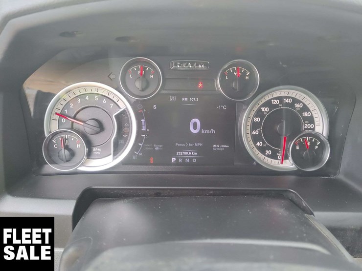 2017-dodge-2500-image-19