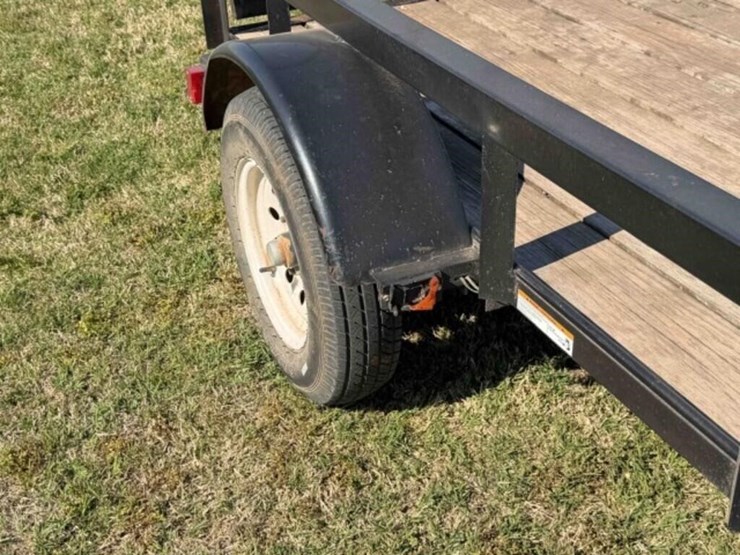 2020-carry-on-flatbed-trailer-image-11