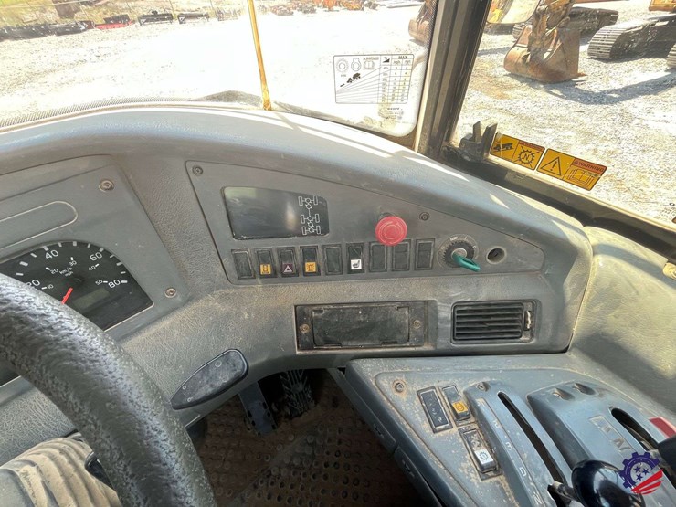 2010-volvo-a40e-image-84