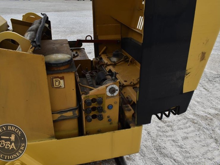 1999-caterpillar-cb-224c-image-31