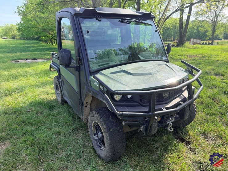 2023-john-deere-gator-xuv-835r-image-9
