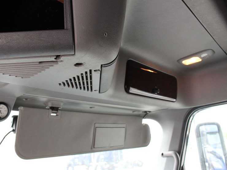 2018-freightliner-glider-3alxfbcg6jdju6496-mileage:-841274-image-34