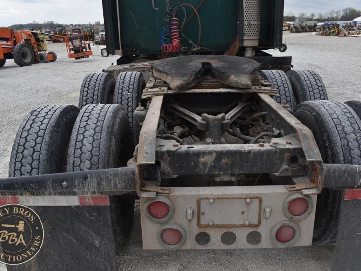 2000-kenworth-t600-image-15