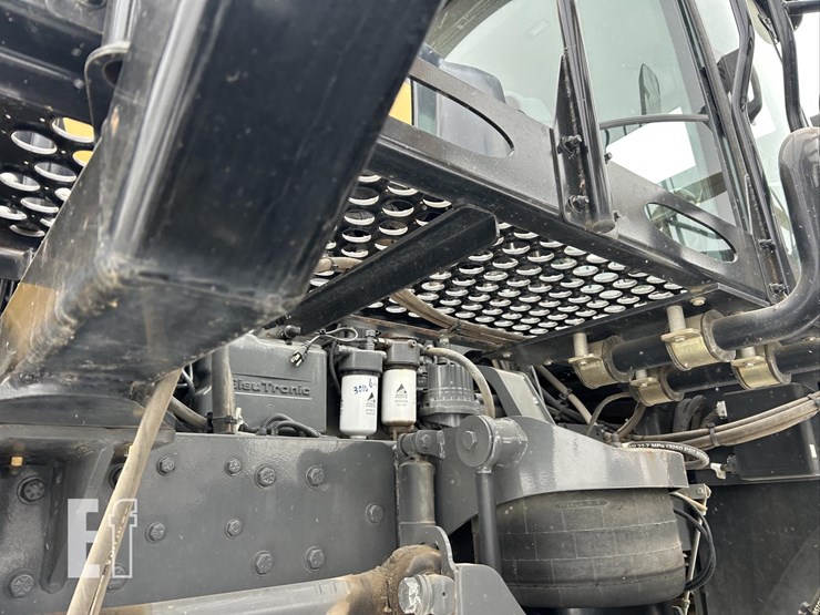 2012-ag-chem-rg1100-image-13