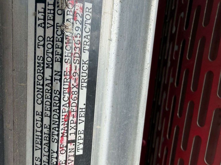 1995-peterbilt-378-image-55