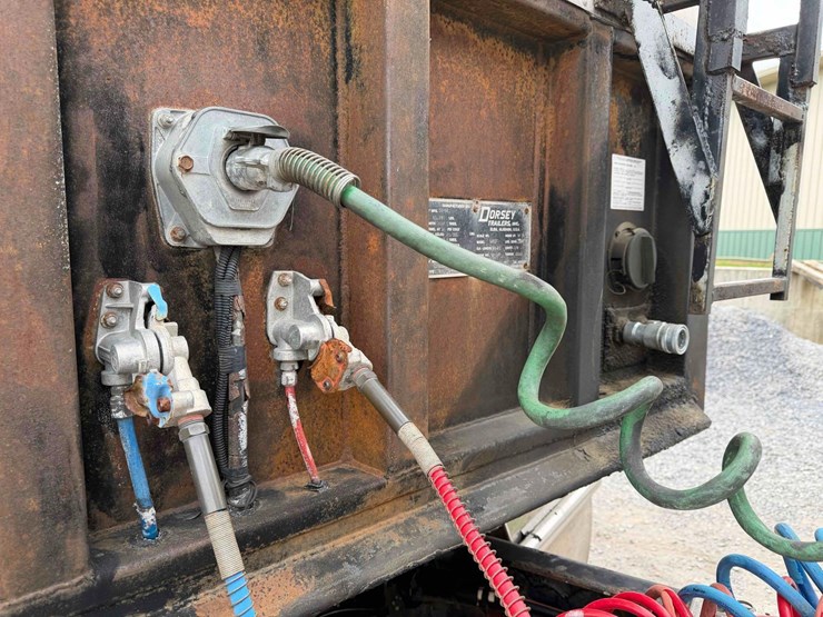 1992-dorsey-walking-floor-image-5