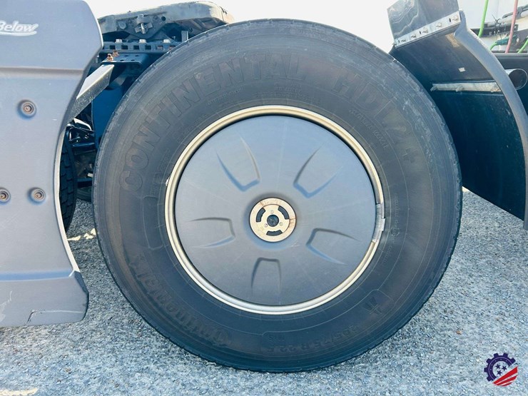 2024-international-lt62f-t/a-truck-tractor-image-15