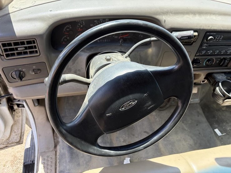 2001-ford-f250-image-17