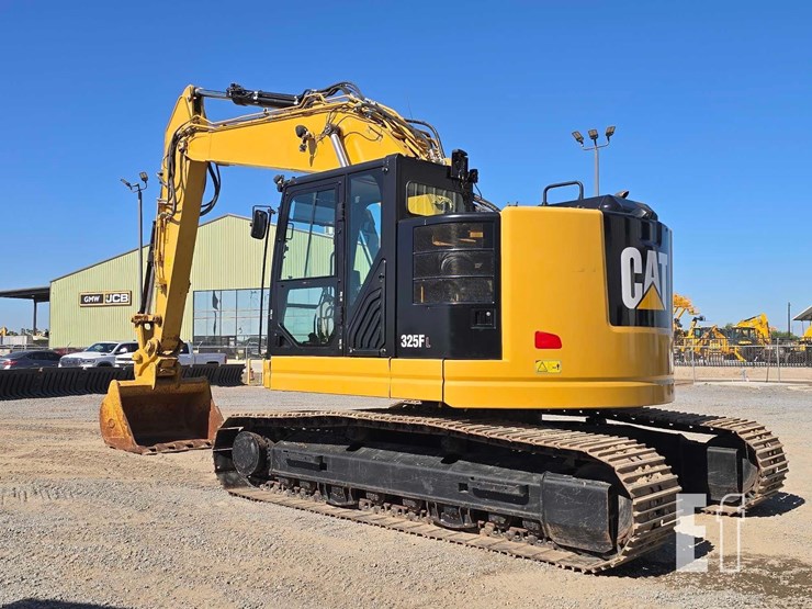 2019-caterpillar-325flcr-image-4