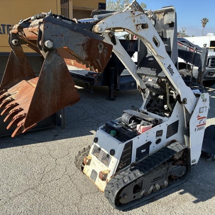 2015 BOBCAT MT52