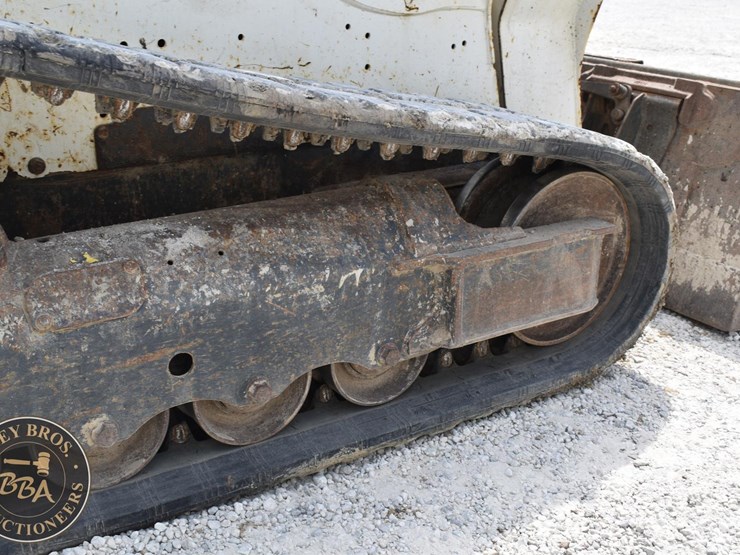 2016-bobcat-t590-image-29