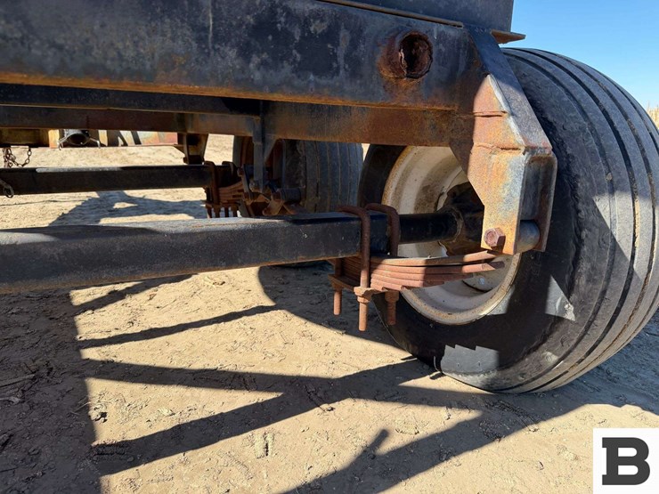 bubble-tank-chemigation-trailer-image-18