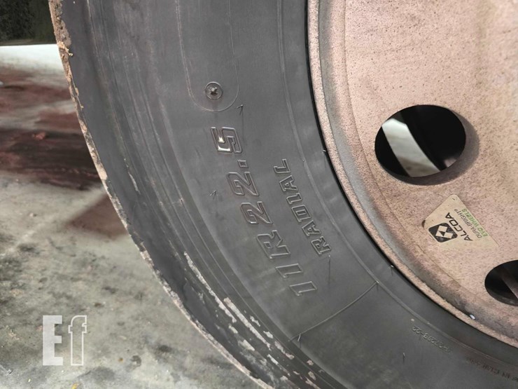 2020-mack-anthem-62t-image-24