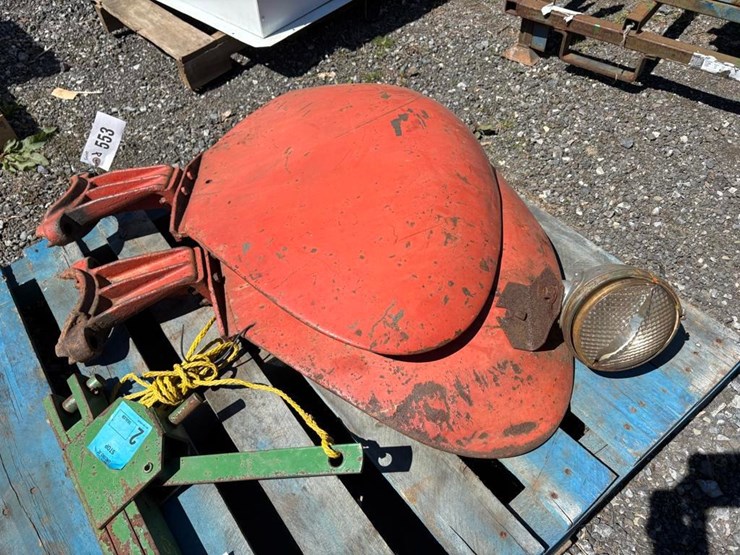 pair-of-fenders-image-1