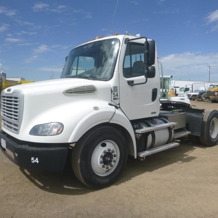 2012 Freightliner M2 S/A Truck Tractor