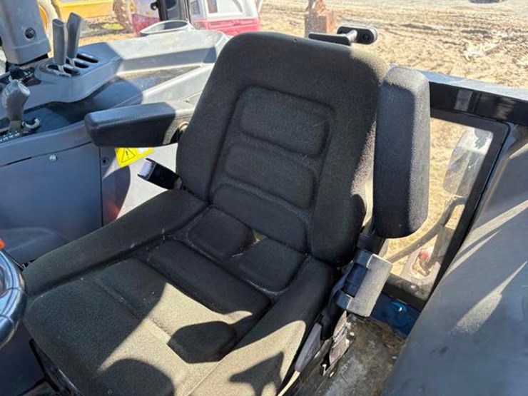 massey-ferguson-4610-image-36