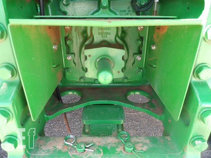 2022-john-deere-8r-370-image-33