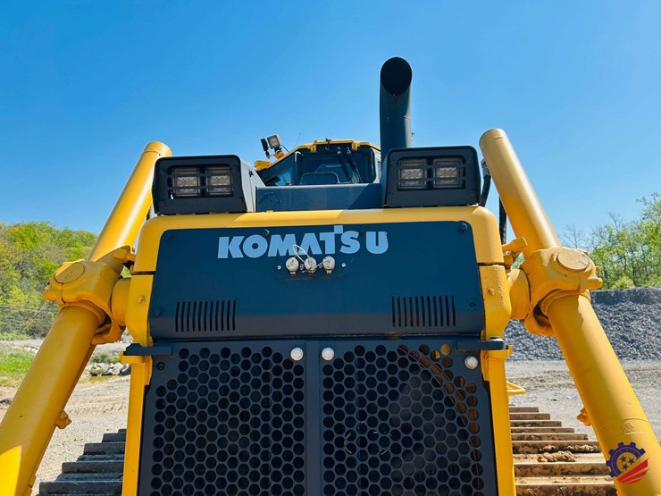 2022-komatsu-d65px-18-image-11