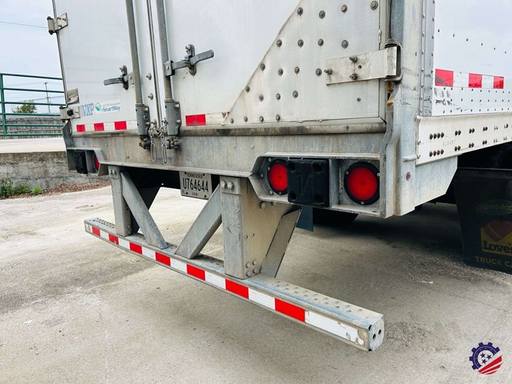 2015-vanguard-53-ft-image-24