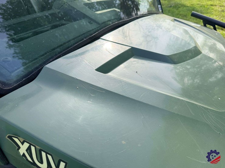 2019-john-deere-gator-xuv-835m-image-18