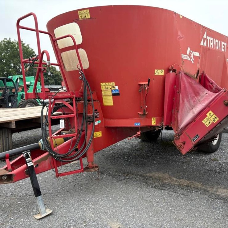 Trioliet Salomix 200L Mixer Wagon