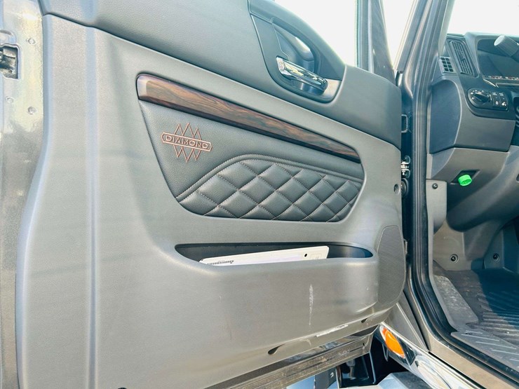 2024-international-lonestar-image-64