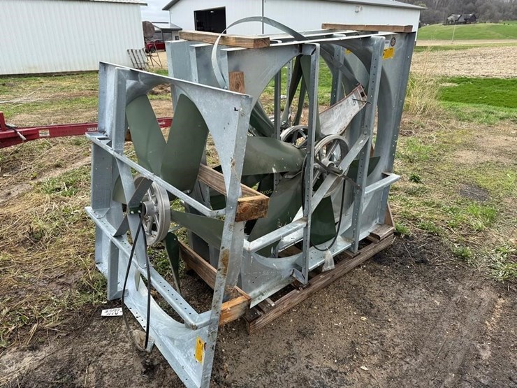 (4)-cool-air-52"-barn-fans-image-5