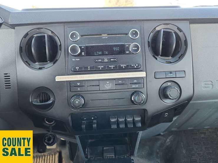 2013-ford-f550-image-16