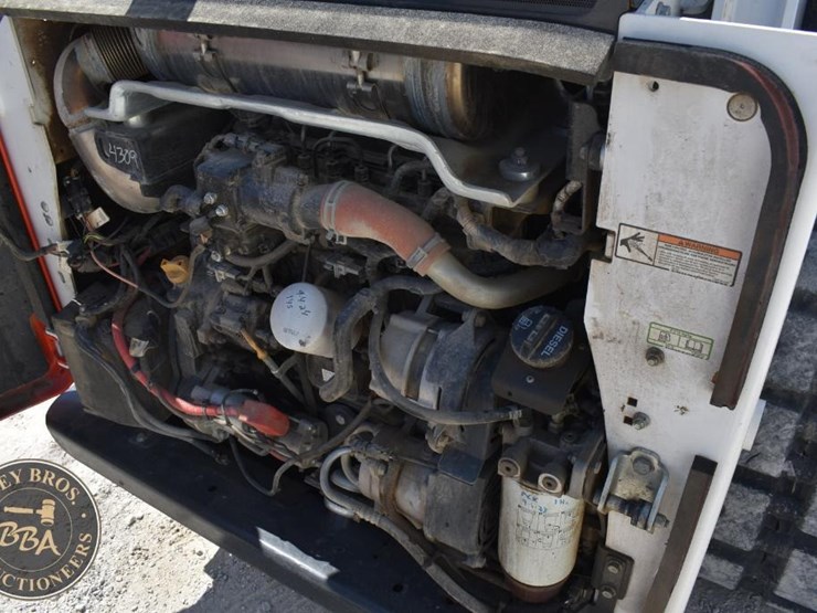 2023-bobcat-t770-image-31