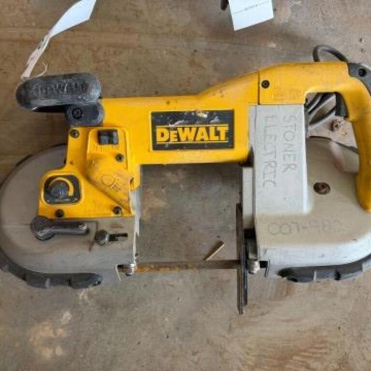 DeWalt Heavy Duty Variable Speed Band Saw