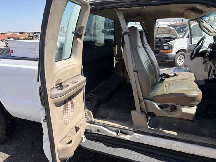 2004-ford-f250-image-10