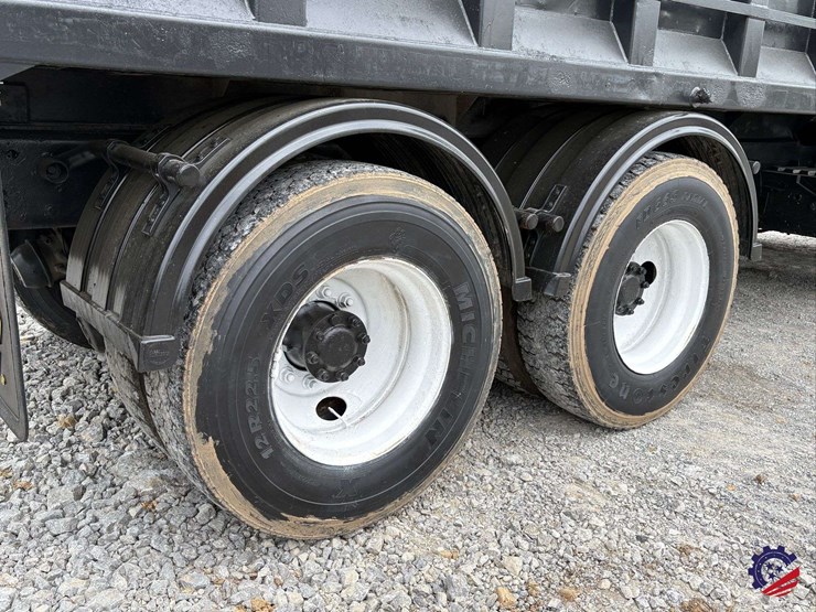 2007-international-sf525-t/a-dump-truck-image-10