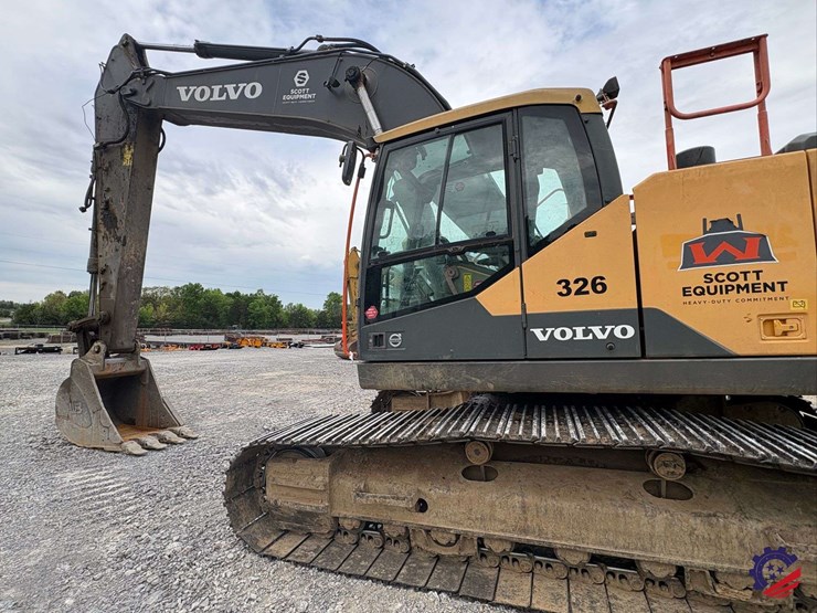 2017-volvo-ec300el-image-44