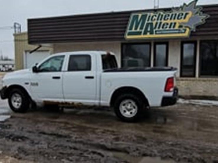 2017-dodge-1500-image-33