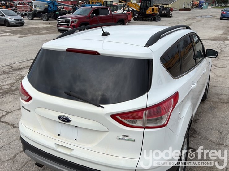 2014-ford-escape-image-17