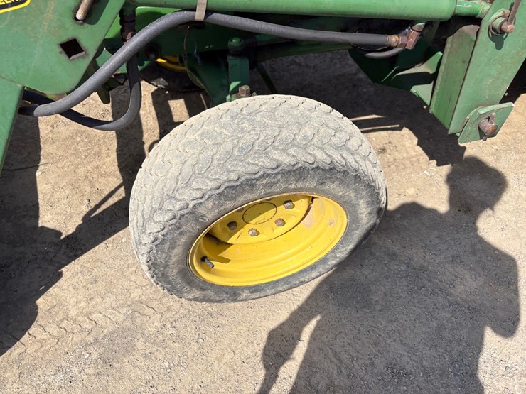 john-deere-750-image-10