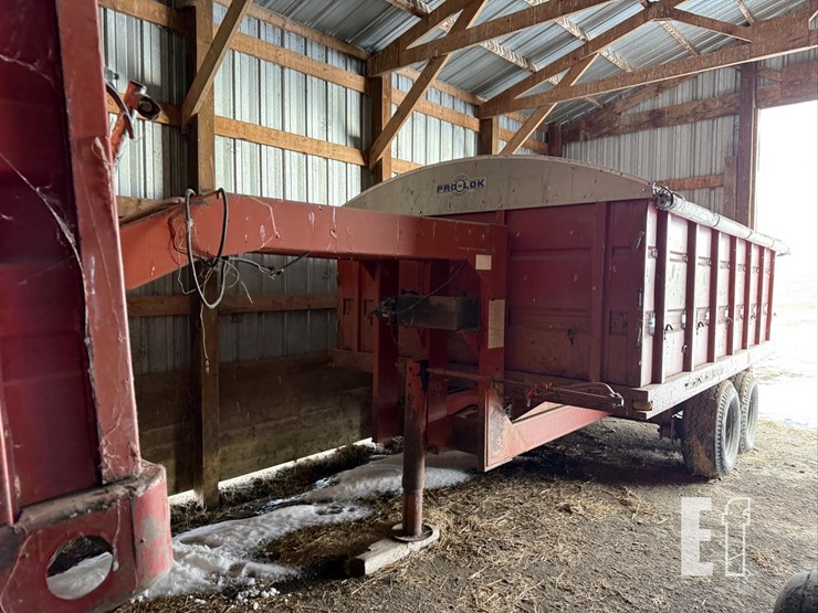 massey-14ft-gooseneck-grain-box-trailer-image-1