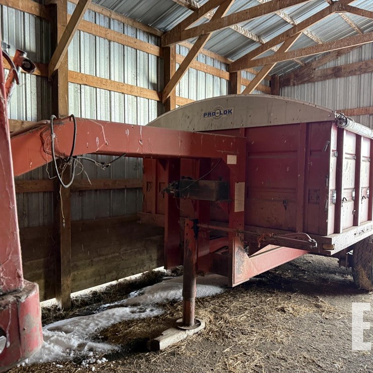 MASSEY 14FT GOOSENECK GRAIN BOX TRAILER