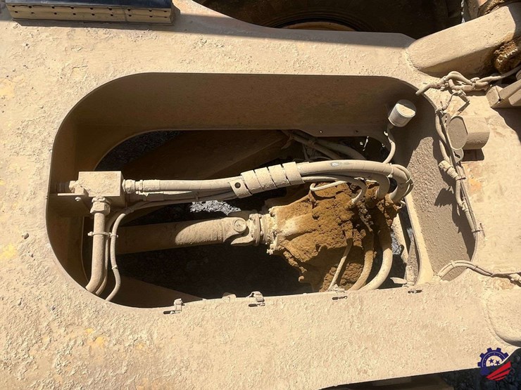 2012-volvo-a40f-image-60