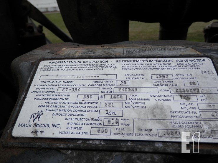 1992-mack-rd688s-image-19