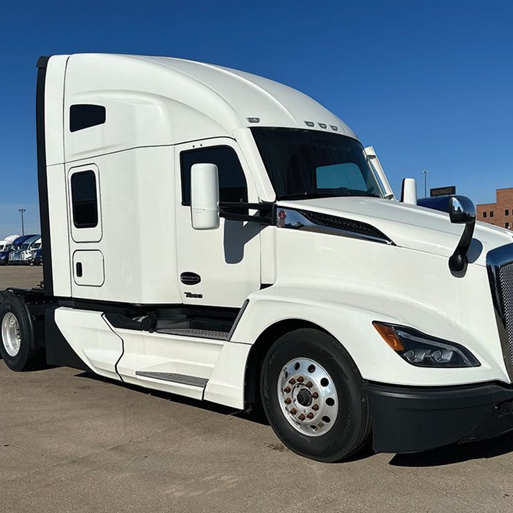 2024 KENWORTH T680