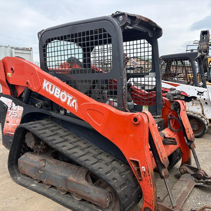 KUBOTA SVL75-2